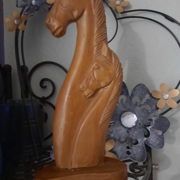 Wood mare & colt horse decor - Picture 3 of 5
